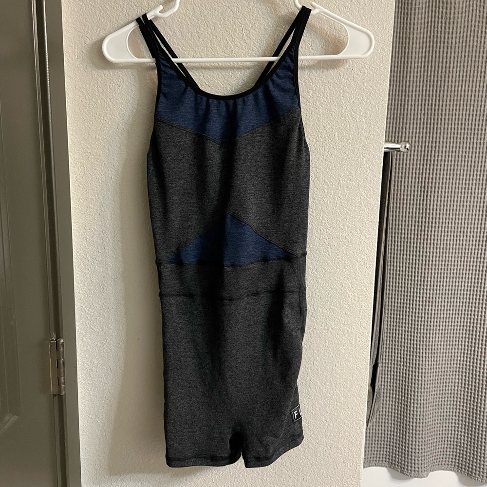 FLEO singlet